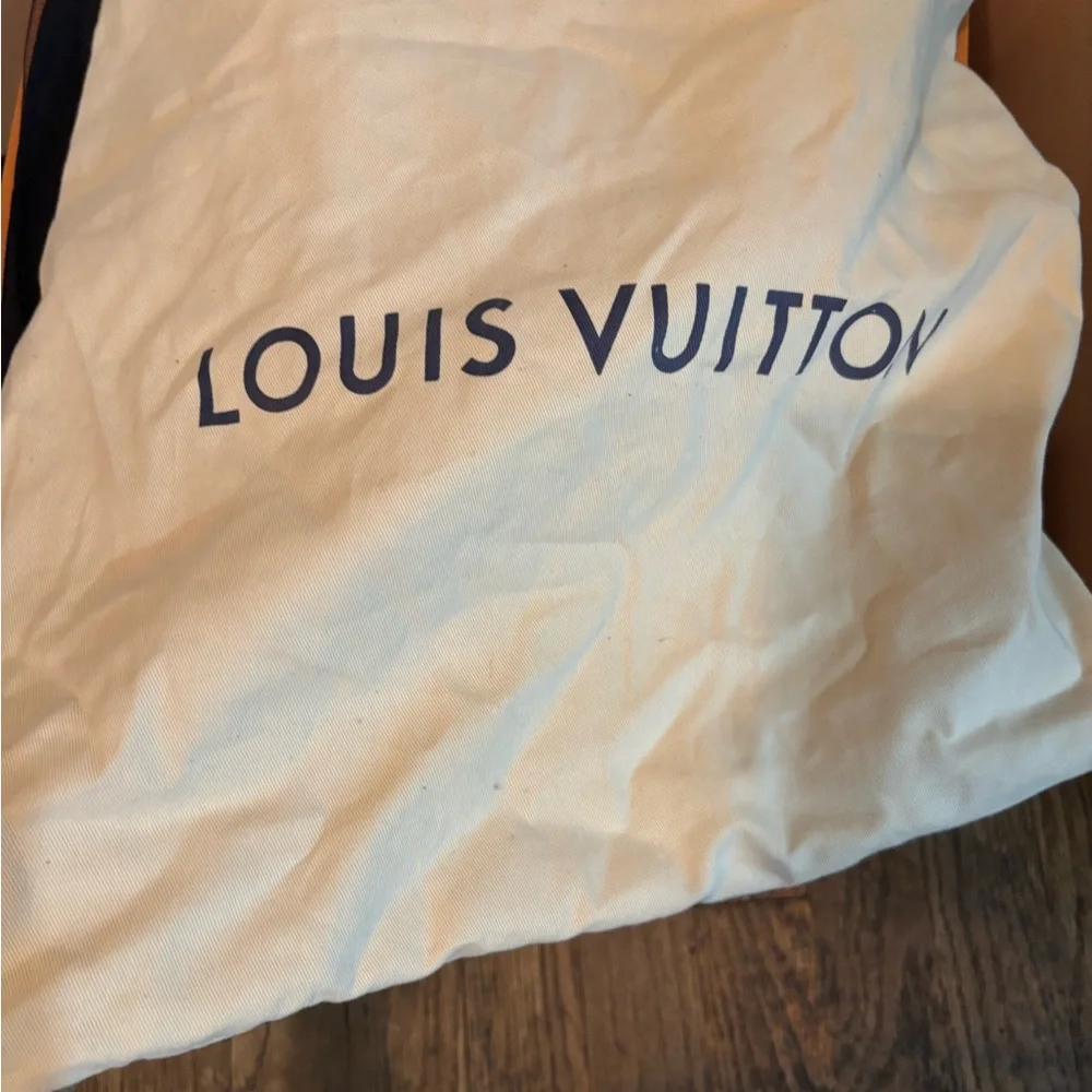 “Authentic Louis Vuitton Combat Boots – Size 38 & half - Picture 16 of 16